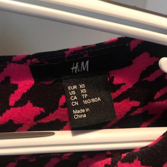 H&M 3/4 sleeved dress - houndstooth pattern - Picture 4 of 5